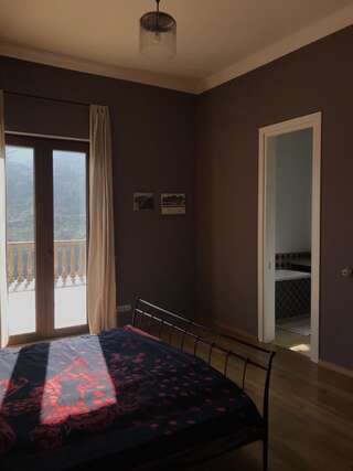 Гостевой дом Guest House Ketili Guli Тбилиси Двухместный номер с 1 кроватью и балконом-4
